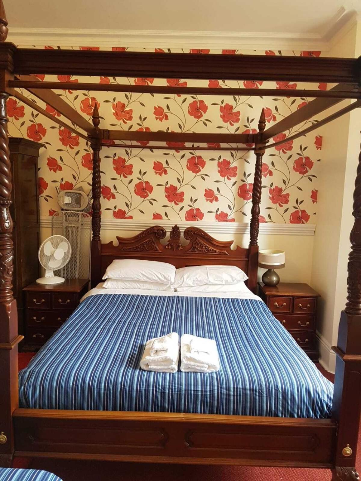 באנבורי The Lismore Hotel מראה חיצוני תמונה