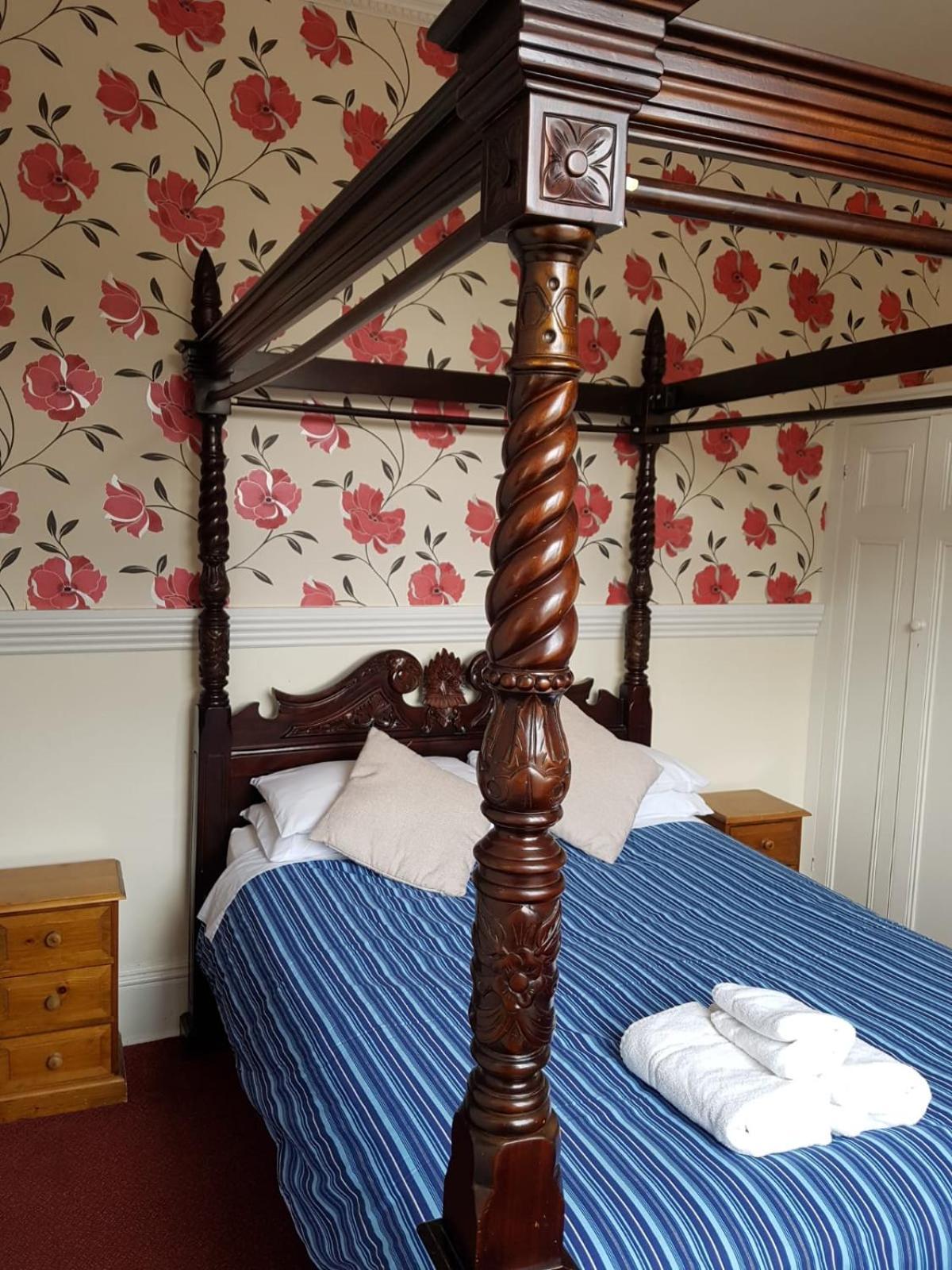 באנבורי The Lismore Hotel חדר תמונה